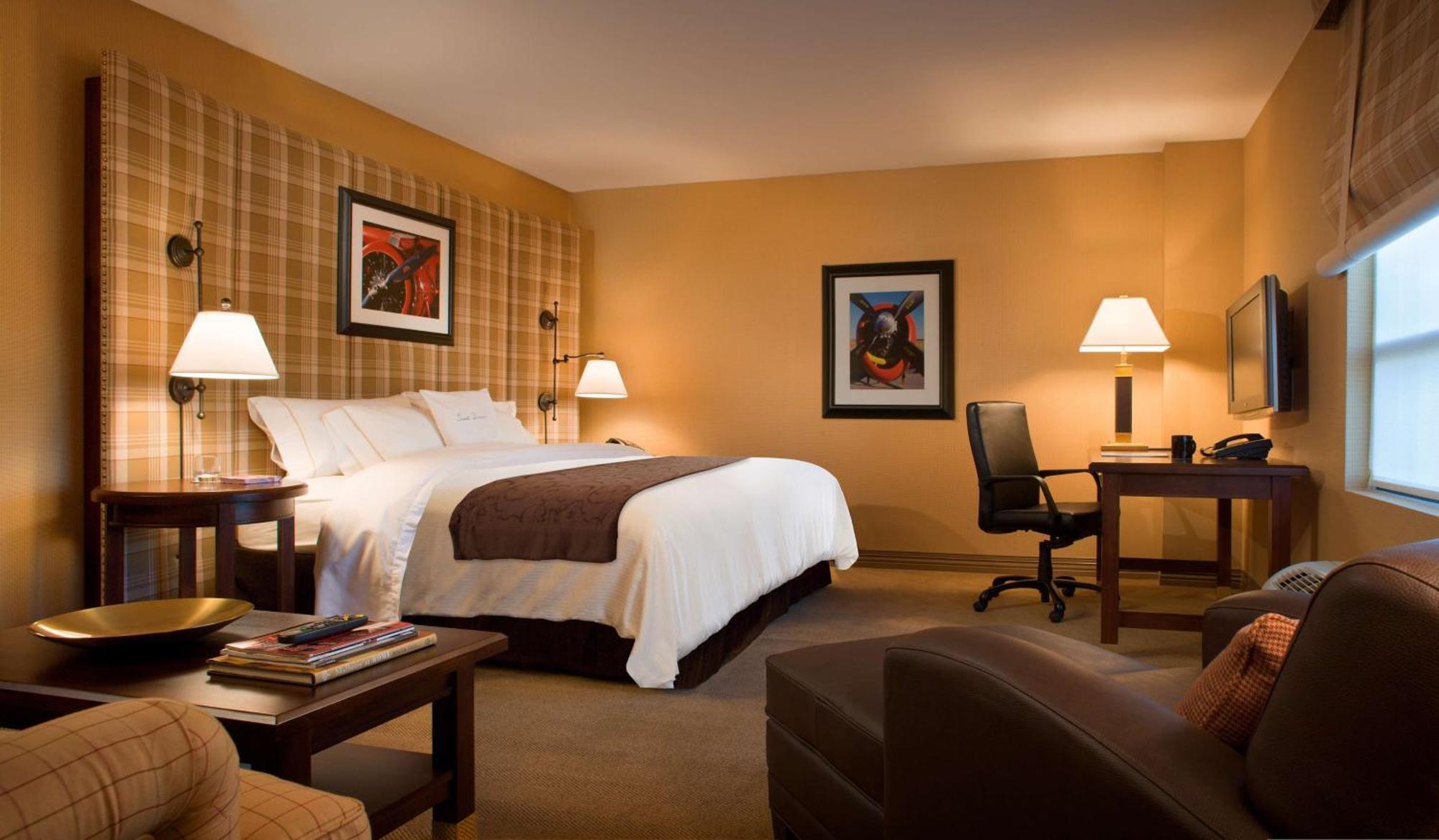 Doubletree By Hilton Cincinnati Airport Hebron Bagian luar foto